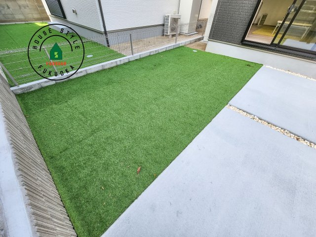 福岡市西区泉3丁目第1-2棟(B号棟)の庭|お庭で自由な時間を過ごせます。