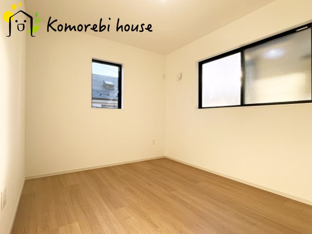 さいたま市西区内野本郷　7期　新築一戸建て　リガーレ　01の洋室|落ち着いた色調の洋室です