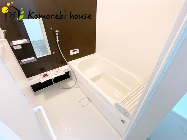 さいたま市西区内野本郷　7期　新築一戸建て　リガーレ　01の浴室|コンパクトで使いやすいお風呂です