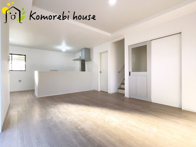 さいたま市西区内野本郷　7期　新築一戸建て　リガーレ　01の居間・リビング|リビングです