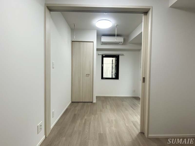 ラヴィエール上中里の寝室|落ち着いた色調の寝室です