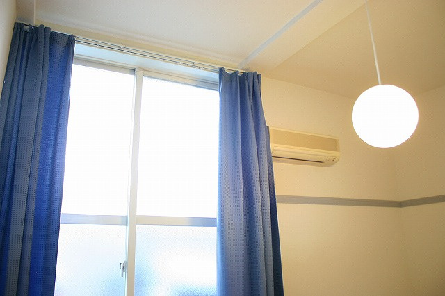 レオパレスシプレの玄関|落ち着いた玄関です