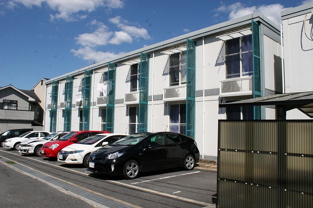 レオパレスシプレの寝室|落ち着いた色調の寝室です