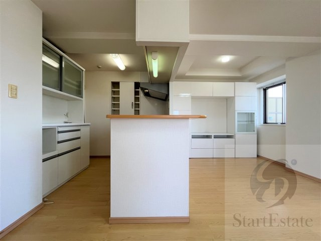 【居間・リビング】 | ドルチェグラン山坂 | 賃貸借契約前のお部屋の画像です。