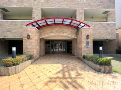 【エントランス】 | ドルチェグラン山坂 | 毎日通るエントランスはこのようになっています