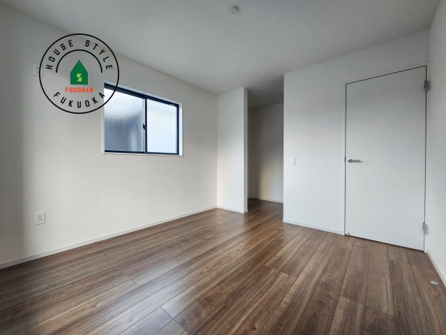 福岡市東区香椎第3-2棟（2号棟）　の内観：施工例|主寝室には収納力に優れたクローゼットがありますので、お部屋もすっきり片付きます。