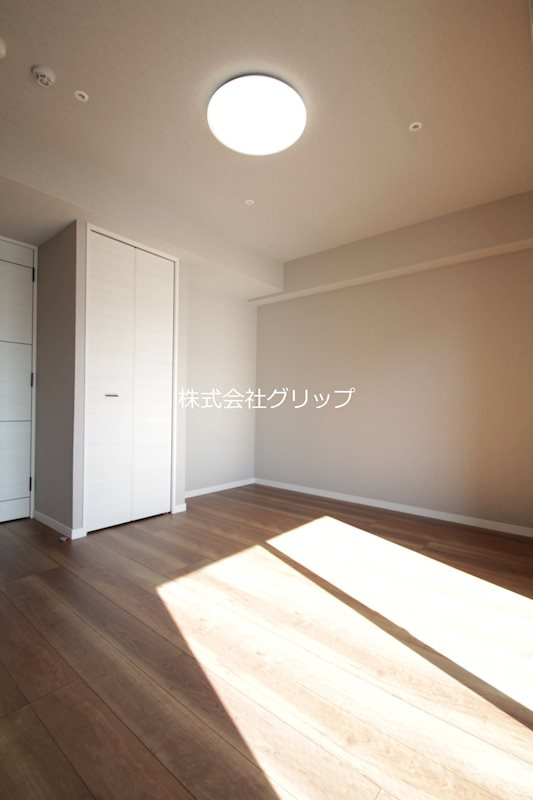 Le'a川崎弐番館の洋室