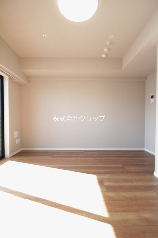 Le'a川崎弐番館の居間・リビング