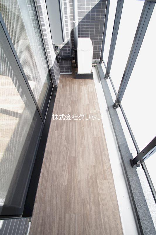 Le'a川崎弐番館のバルコニー