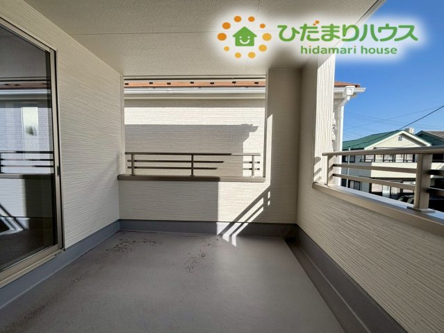 鴻巣市東　第4　新築一戸建て　リーブルガーデン　01のバルコニー