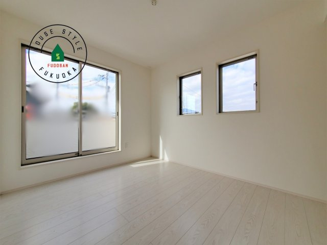 福岡市東区奈多1丁目第2-6棟（4号棟）の内観：施工例|落ち着いた色調の洋室です。