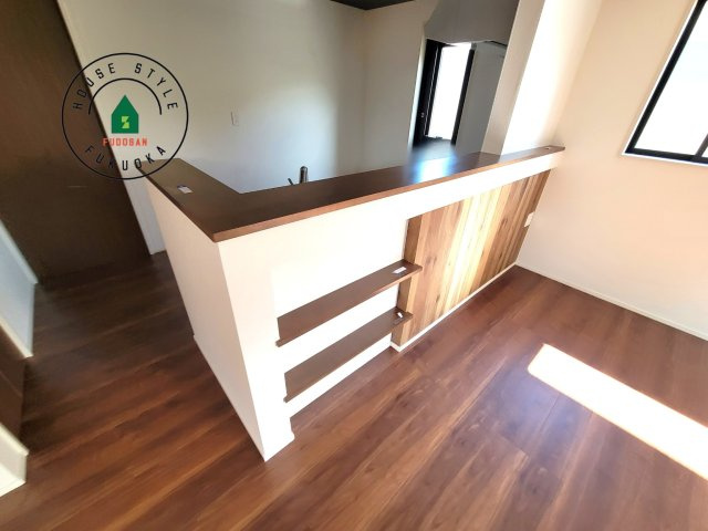 福岡市東区奈多1丁目第2-6棟（6号棟）の内観：施工例|キッチンから立ち込める香りが今日の料理を期待させます。