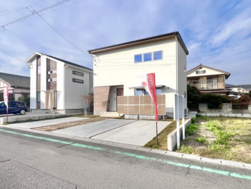 【新築戸建】北群馬郡吉岡町大字大久保の外観|■外観｜閑静な住宅街で始める新しい暮らし♪開放的な毎日をあなたへ(^^♪
