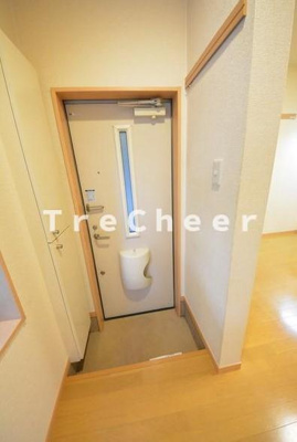 【玄関】 | アメリカンリバティー八幡山