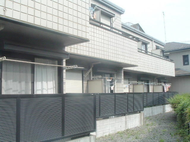 アファブル仲手原のエントランス|耐震耐火旭化成ヘーベルメゾン　閑静な住環境