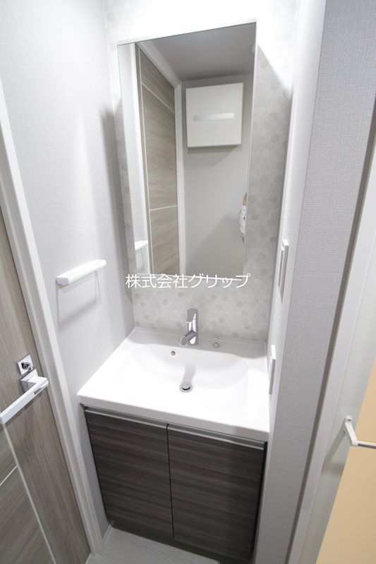 Le'a MARKS横濱東館の独立洗面台