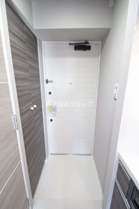 Le'a MARKS横濱東館の玄関