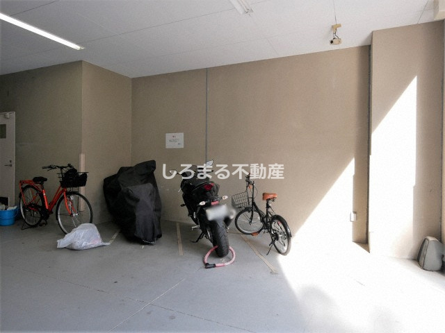 アーバネックス福島のロビー