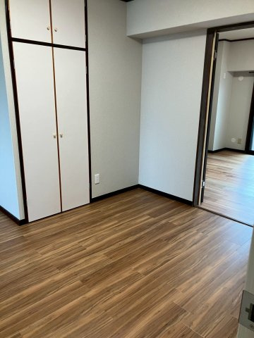 キャピタルハイツ304の洋室