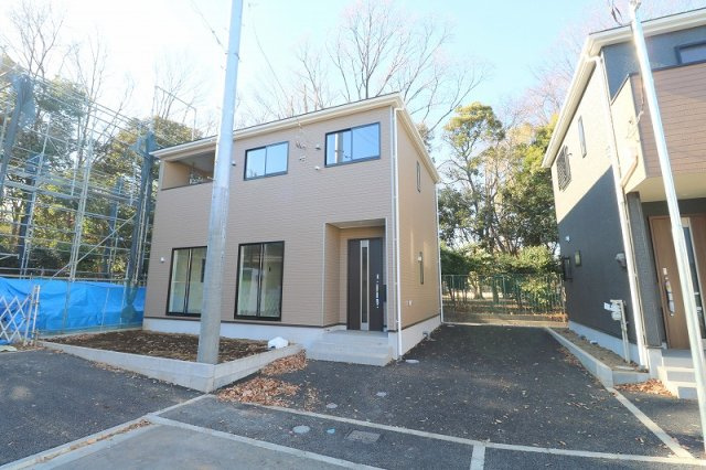 【外観】 | 富士見市水子　新築一戸建住宅　全3棟　(ふじみ野店) | 【2026年1月撮影】
小学校・中学校は徒歩圏内とお子様の通学がしやすい立地の為、子育て世代にもお勧めです。