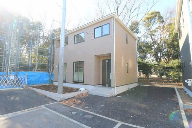 【駐車場】 | 富士見市水子　新築一戸建住宅　全3棟　(ふじみ野店) | 【2026年1月撮影】
駐車２台可能な、広々としたスペースです！