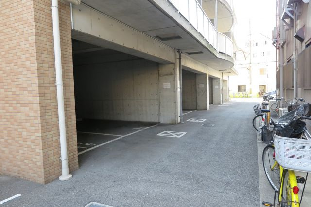 ヴィラケイの駐車場