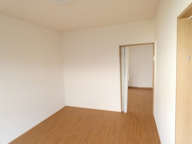 白百合マンション２号棟の寝室