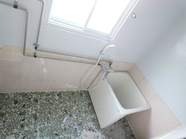 白百合マンション２号棟の浴室