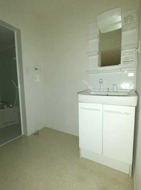 パークヒルズ三軒茶屋　独立洗面台　追い焚き　バストイレ別の洗面所