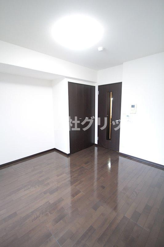 ロアール溝口駅前の洋室