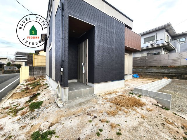 大野城市緑ヶ丘4丁目第3-1棟（1号棟）　の玄関|おでかけの時も帰った時も、「我が家」を最初に感じでもらえる素敵な空間に。