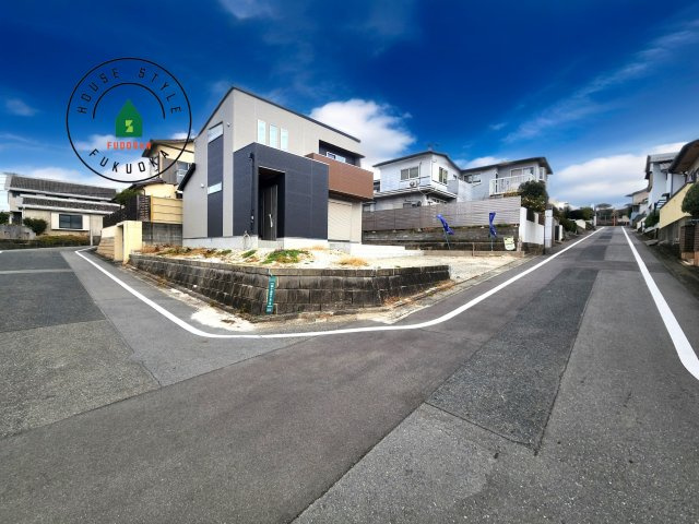 大野城市緑ヶ丘4丁目第3-1棟（1号棟）　の前面道路含む現地写真|見学の時間などお気軽にお問い合わせ下さい。