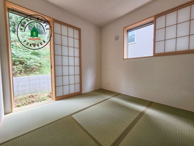 福津市福間南3丁目第1-7棟（2号棟）　の和室|柔らかい畳が心地よい和室
