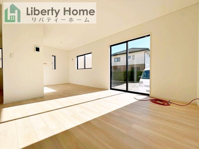 結城市結城第43　新築戸建　7号棟の居間・リビング