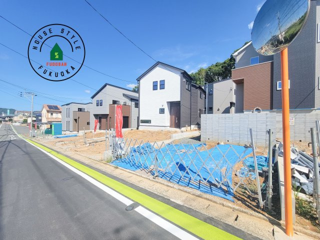 福津市福間南3丁目第1-7棟（6号棟）　の前面道路含む現地写真|見学の時間などお気軽にお問い合わせ下さい。