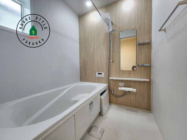 福岡市西区拾六町3丁目第1-3棟（1号棟）の浴室|1日の疲れを癒してくれる広々バスルーム。雨の日のお洗濯にも大活躍な浴室乾燥機付です！