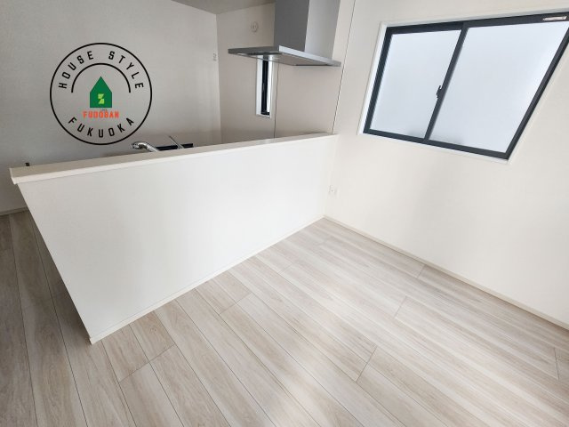 大野城市中央１丁目第1-3棟（2号棟）の内観：施工例|キッチンから立ち込める香りが今日の料理を期待させます。