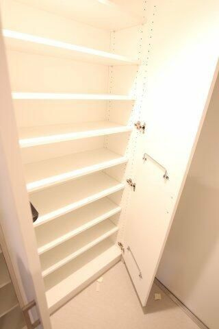 プラウドフラット西早稲田の収納