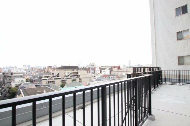 プラウドフラット西早稲田のバルコニー