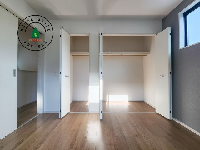 大野城市乙金東1丁目第2第3-3棟(1号棟)の内観：施工例|洋服や大きな荷物が多い方や人数の多いご家族などは、一般的なクローゼットよりもウォークインクローゼットのほうが使い勝手が良いです。