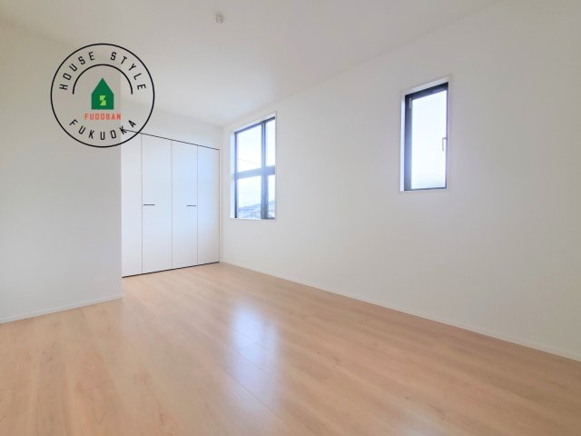 大野城市乙金東1丁目第2第3-3棟(2号棟)の内観：施工例|落ち着いた色調の洋室です。