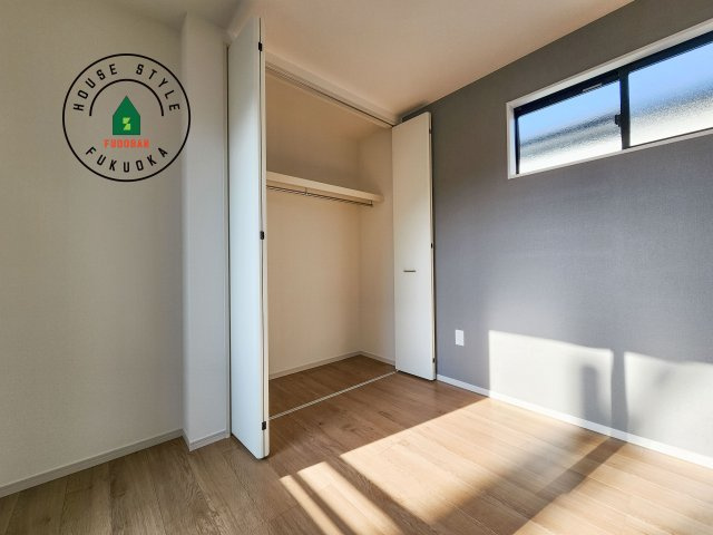 大野城市乙金東1丁目第2第3-3棟(3号棟)の内観：施工例|洋服や大きな荷物が多い方や人数の多いご家族などは、一般的なクローゼットよりもウォークインクローゼットのほうが使い勝手が良いです。