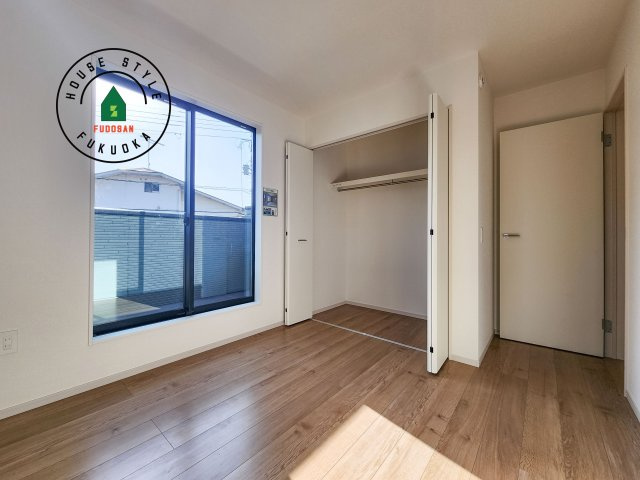 大野城市乙金東1丁目第2第3-3棟(3号棟)の内観：施工例|柔らかい陽光が差し込む明るいお部屋を演出する設計。彩光の取れる窓が気持ちの良いお部屋を創り上げます。