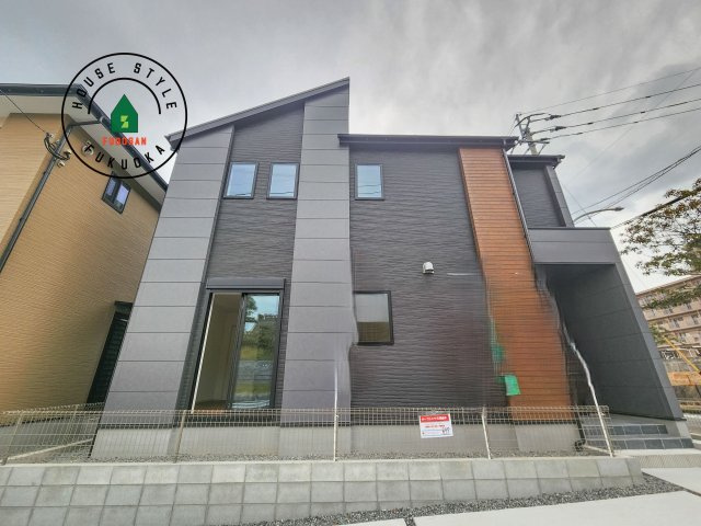 筑紫野市美しが丘北3丁目第1-2棟（2号棟）の外観|デザイン性のある外観です。