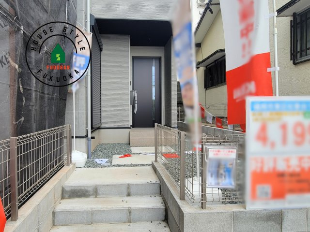 福岡市東区松香台1丁目第1-5棟（5号棟）　の玄関|おでかけの時も帰った時も、「我が家」を最初に感じでもらえる素敵な空間に。