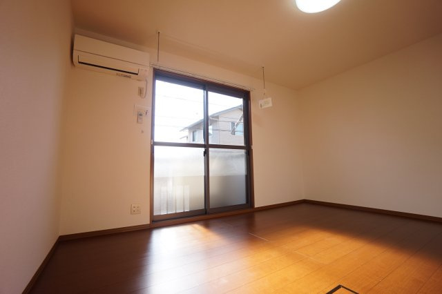 メゾン森Ｐａｒｔ ⅩⅠ･ⅩⅡの居間・リビング