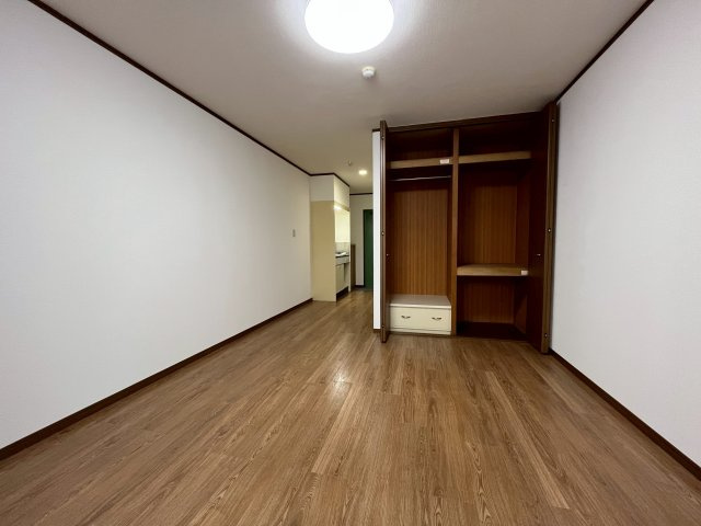 ジオコート桂の居間・リビング|画像は別部屋反転タイプ