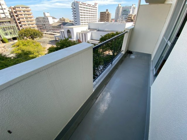 ストランドパレーのバルコニー