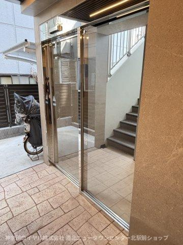 【エントランス】