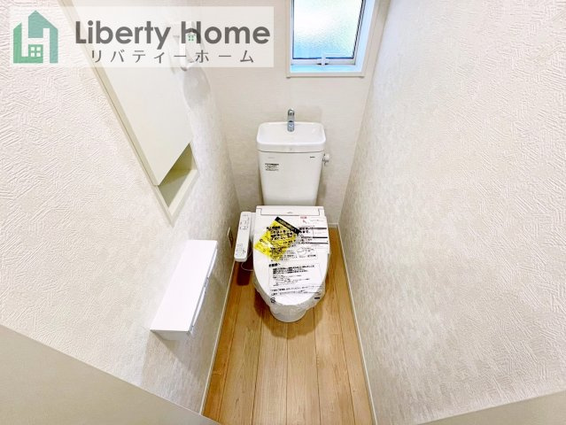 結城市結城第43　新築戸建　8号棟のトイレ